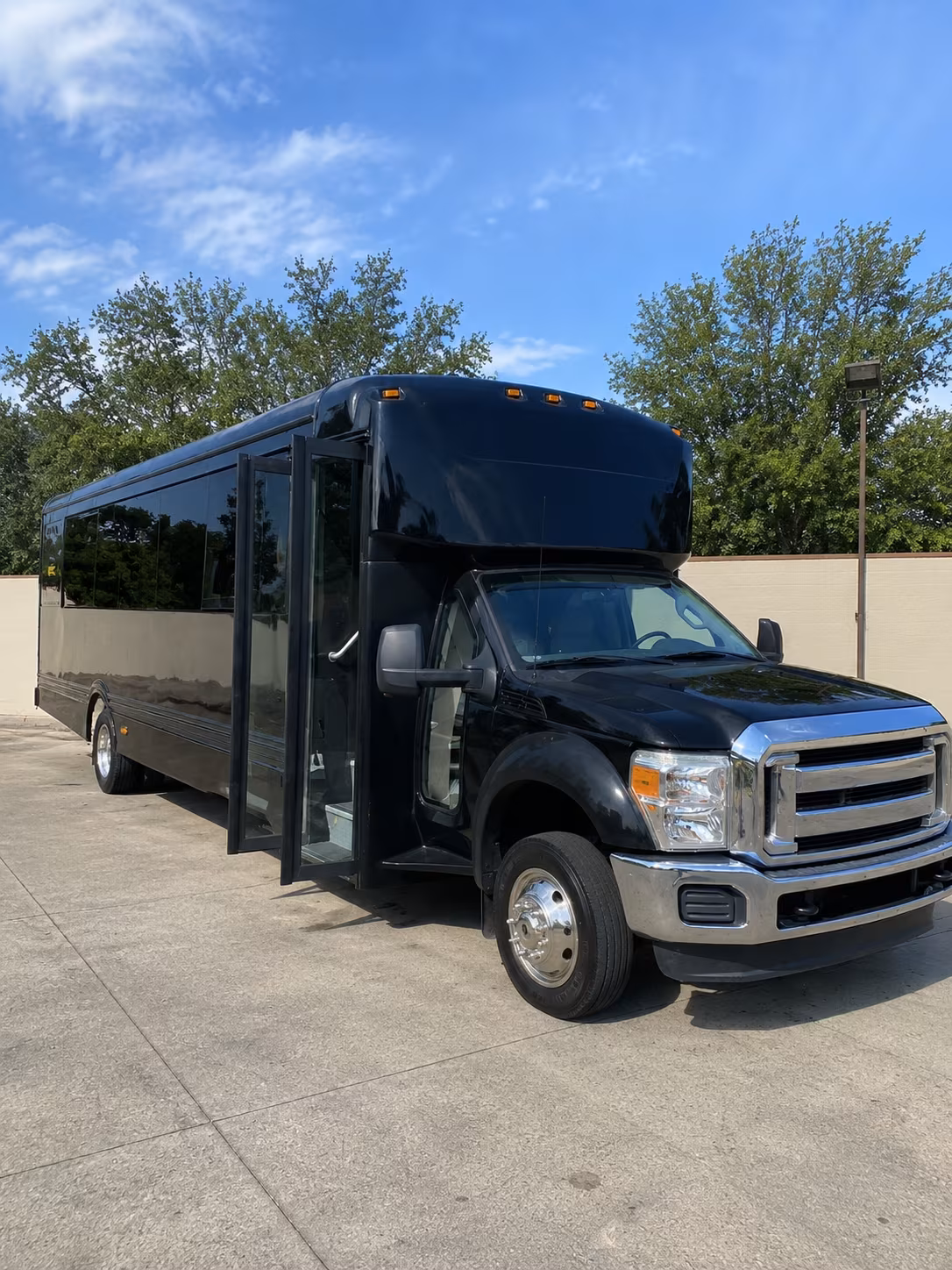 Delray Beach Birthday, Sweet 16, & Quinceañera Party Bus Rentals