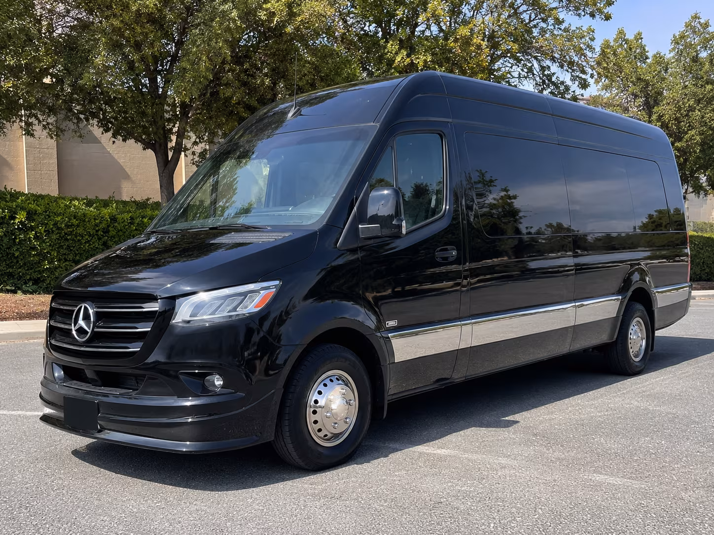 West Palm Beach Airport Shuttle & Transportation party bus exterior